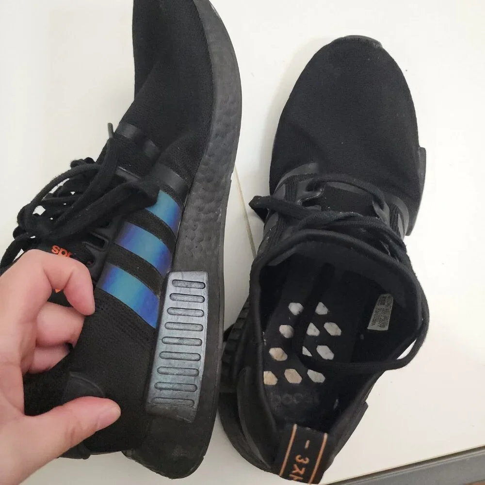 Adidas Ultra Boost Men's Size 10.5 Black and Iridescent Sneaker Shoes